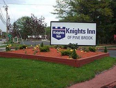 Knights Inn Of Pine Brook Zewnętrze zdjęcie
